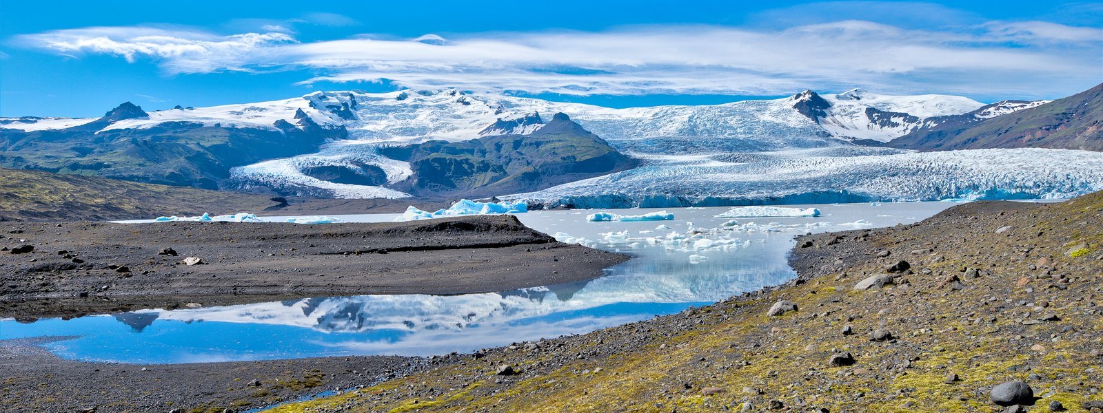 The glacier lagoon Fjallsárlón in South Iceland. -Photo: Þorvarður Árnason/www.south.is.