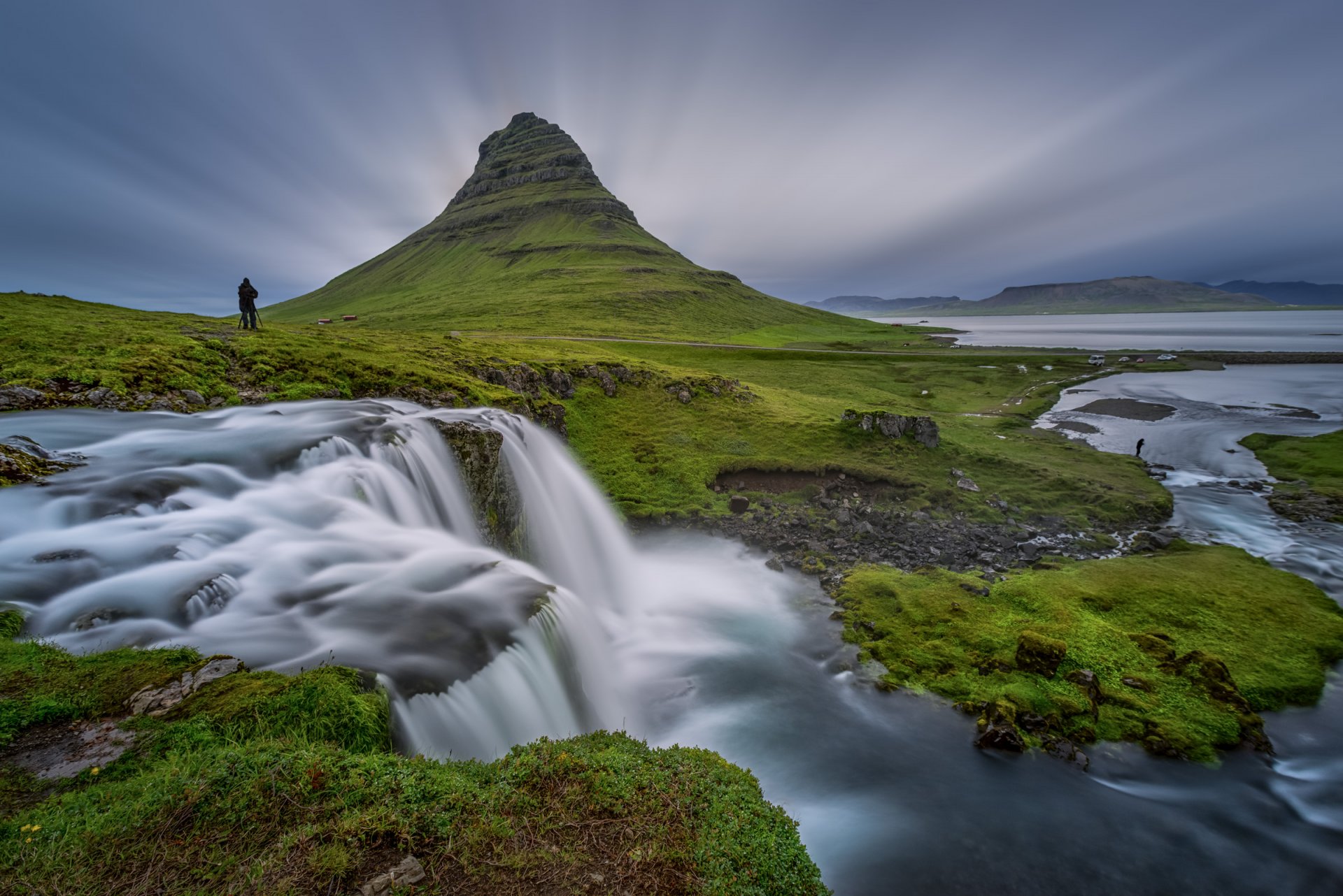 Kirkjufellsfoss á Snæfellsnesi er vinsæll viðkomustaður og meðal þeirra staða þar sem aðstaða hefur …