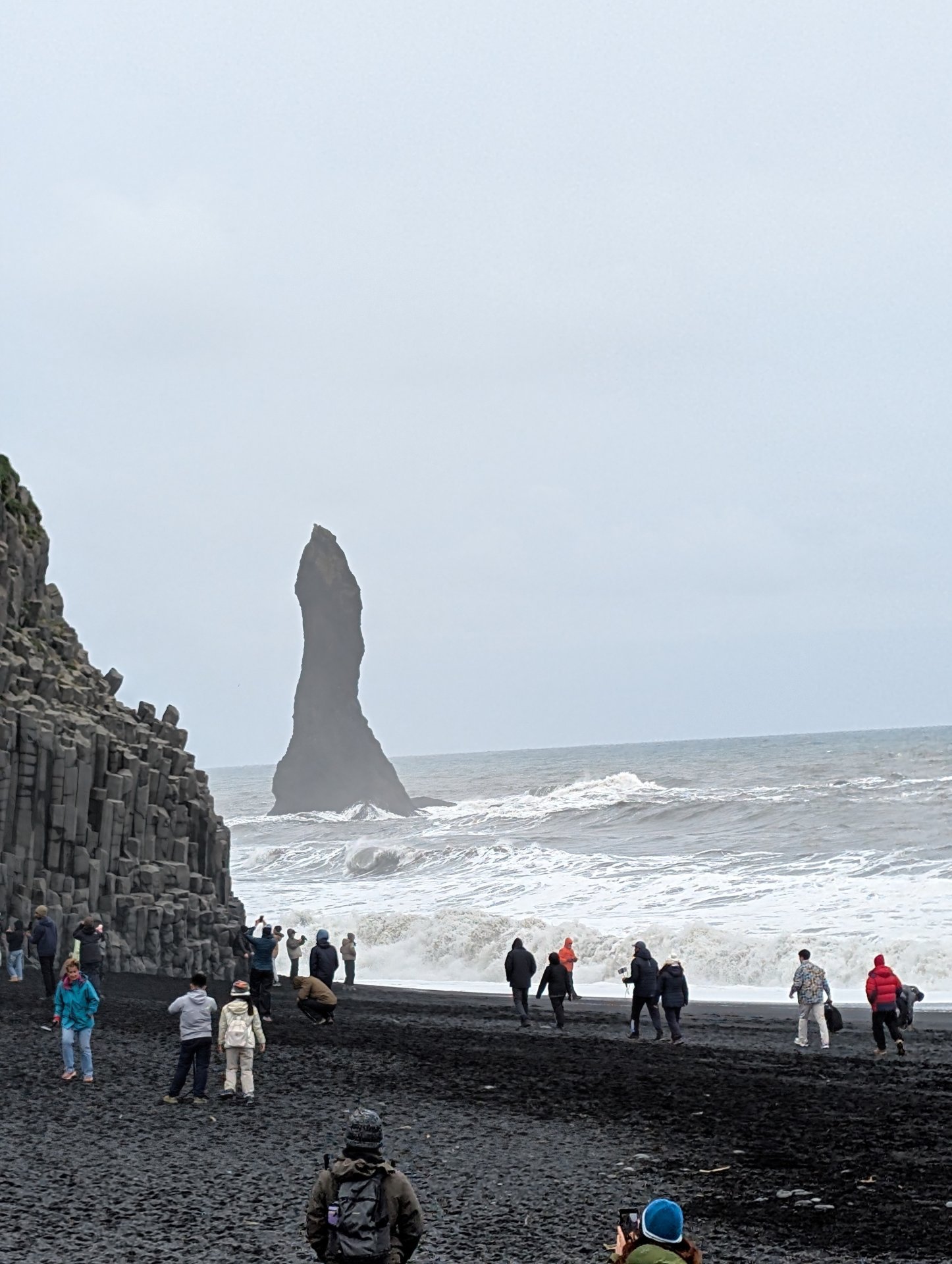 Myndin er tekin í september áður en ágangur sjávar hófst.