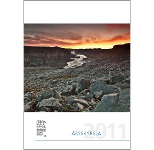 Forsíða ársskýrslu 2011