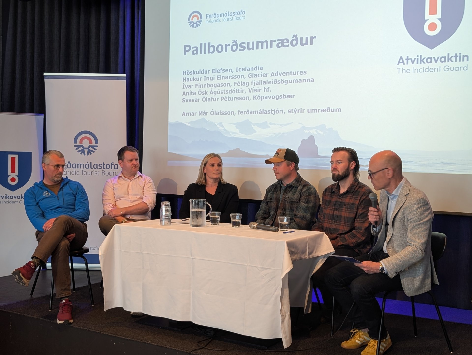 Pallborðsumræður við kynningu á Atvikavaktinni í dag. Talið frá vinstri: Ívar Finnbogason, Félag fja&hellip;