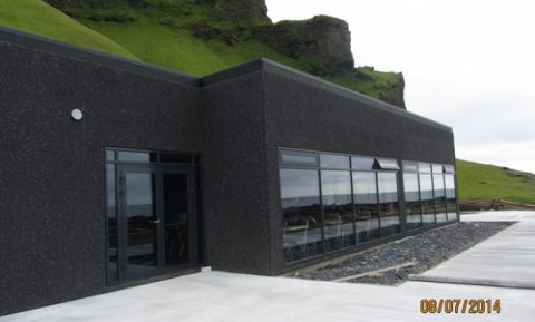 Sem sjá má er húsið hið glæsilegasta.