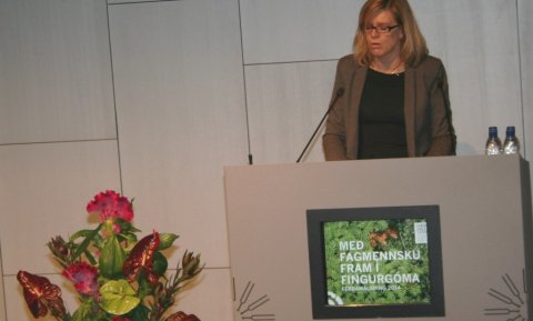 Ólöf Ýrr Atladótttir ferðamálastjóri í ræðustóli.